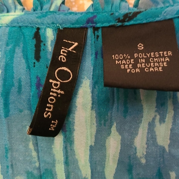 Blouse and Cami set - Picture 5 of 5